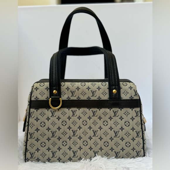 💥Price Drop ⬇️ LOUIS VUITTON Monogram Josephine PM Navy Blue - Picture 2 of 13